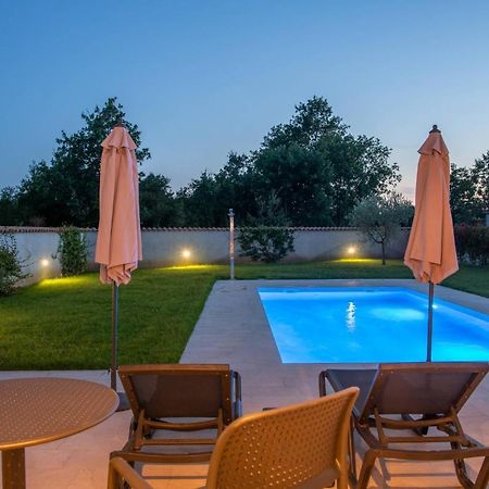 Holiday House Luca Poreč Buitenkant foto