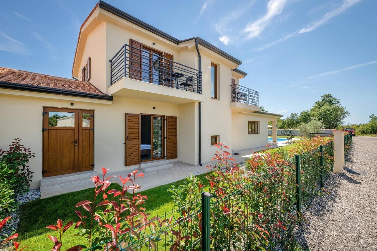 Holiday House Luca Poreč Buitenkant foto