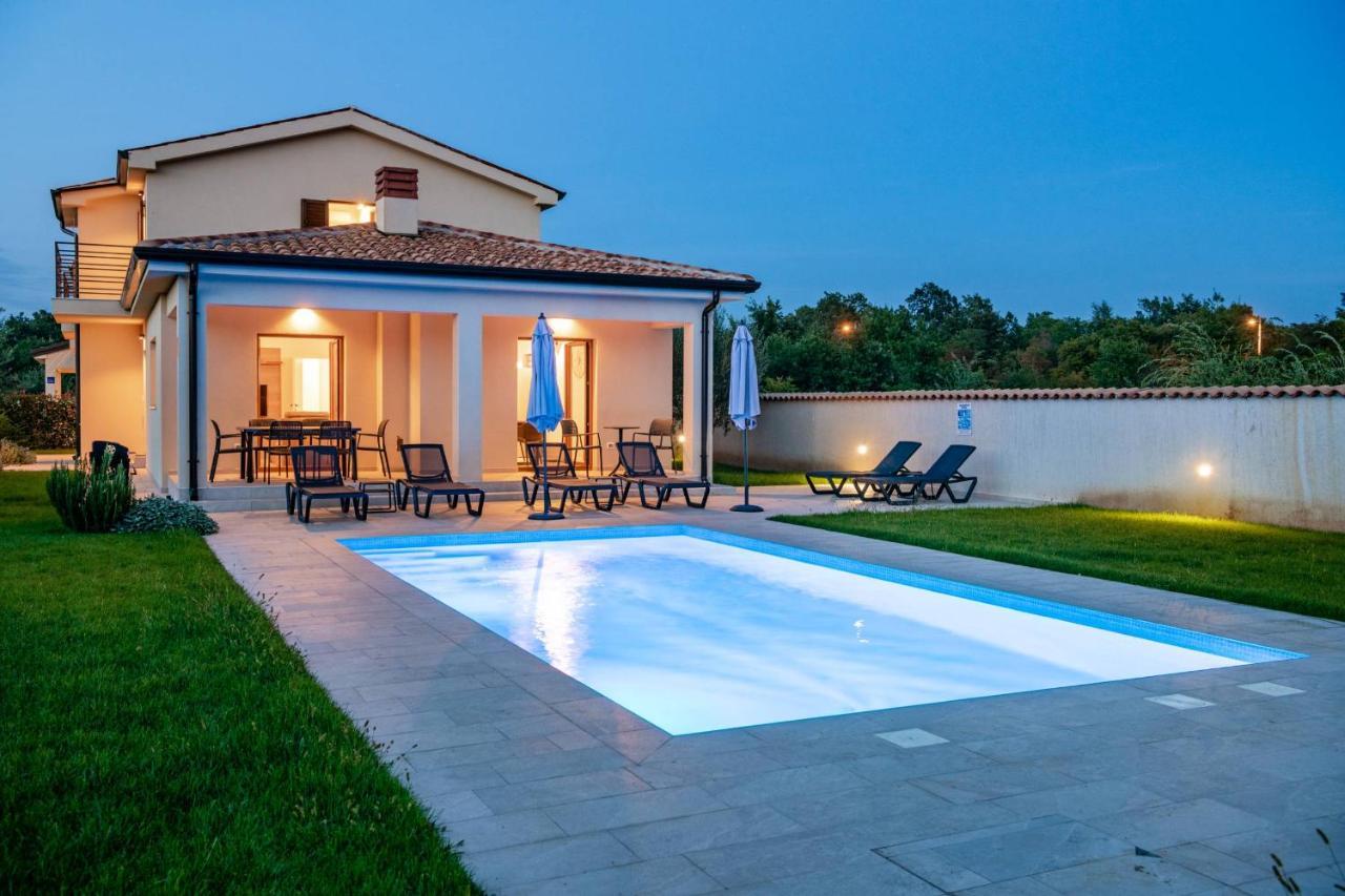 Holiday House Luca Poreč Buitenkant foto