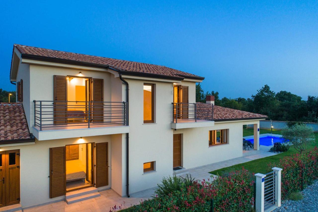 Holiday House Luca Poreč Buitenkant foto